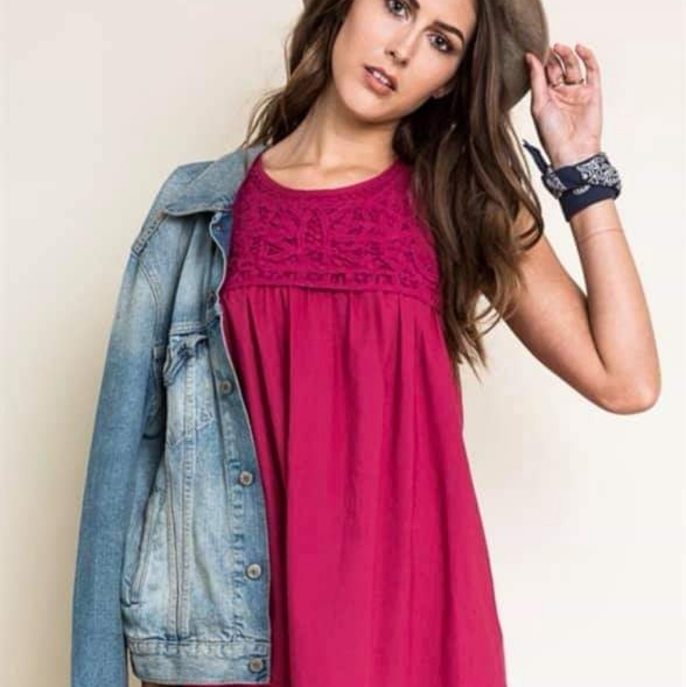 Magenta crochet dress ⭐ last one sz medium - Picture 3 of 4